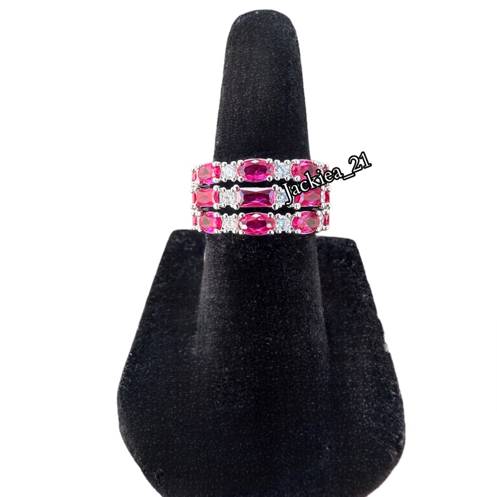 💙❤️ Elegant Pink and Silver Ring Size 5